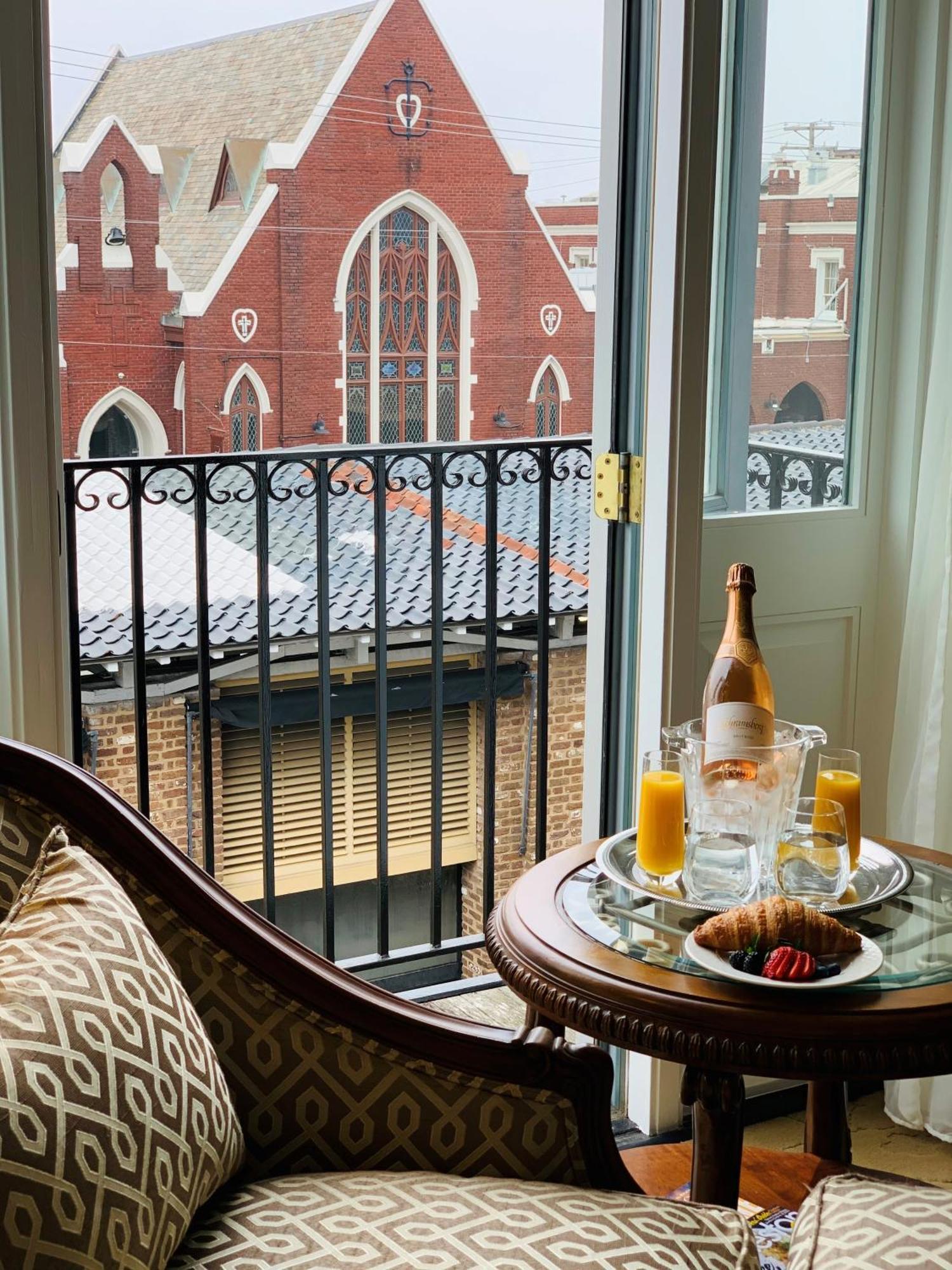 Market Pavilion Hotel Charleston Esterno foto